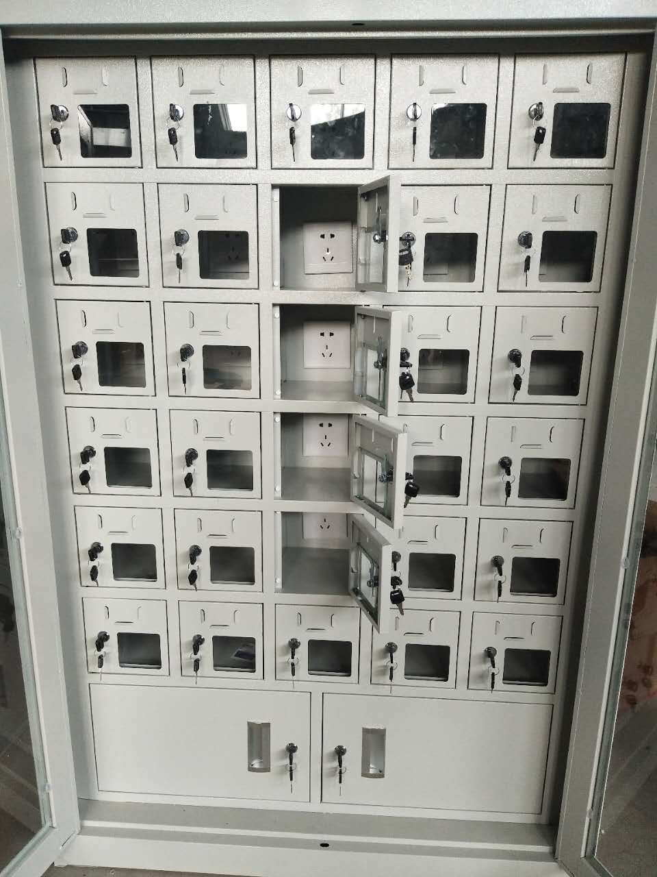 手機存放充電柜